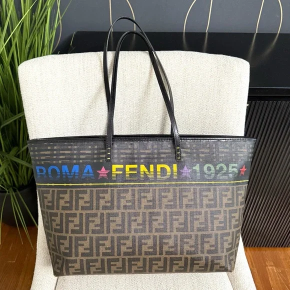 Authentic FENDI Zucca tote bag - Picture 8 of 16